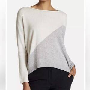 Alice + Olivia Wool blend Asymmetrical block ivory and gray pullover sweater